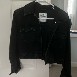 🛍️Brand- Hollister 
Condition- like new 
Size- XS